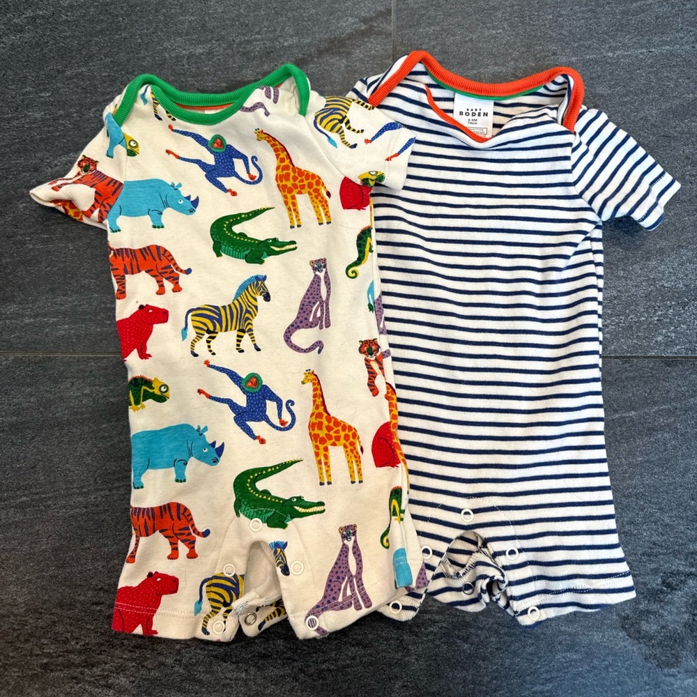 Baby Boden Twin Pack Short Rompers, Multi Jungle Crowd in 9-12M - Picture 2 of 4